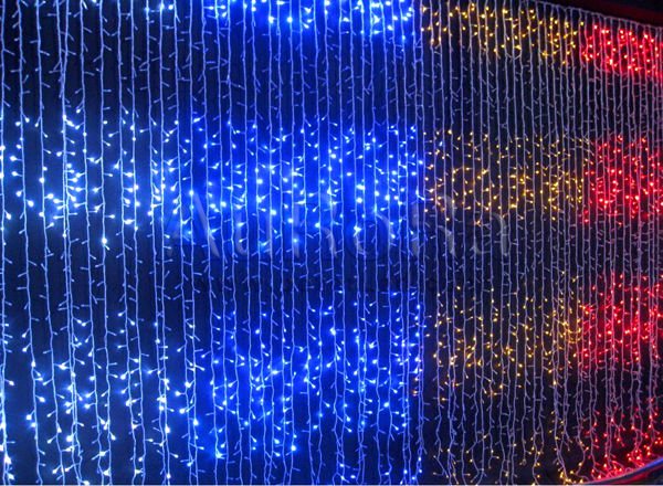 Guirlande LED rideau 8m large 4m hauteur 1024 LEDs 8 Modes  [CM-CRT-8X4M-1024L] - €102.12 